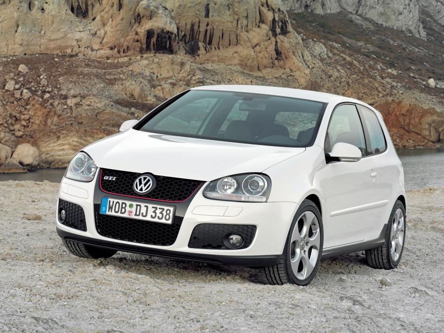  Volkswagen Golf GTi 2005 года  (фото 17 из 135)